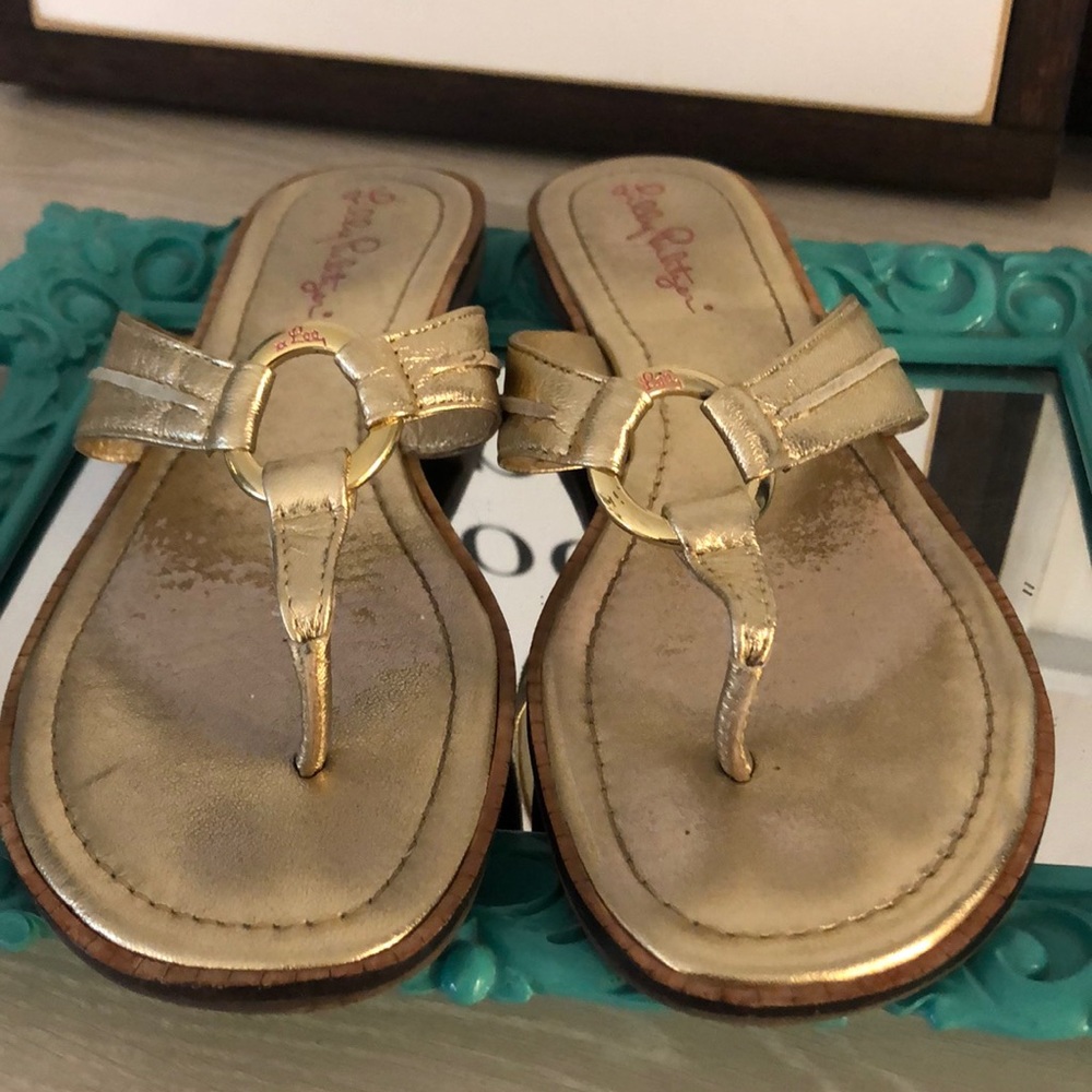 Lilly Pulitzer Metallic Gold Ring-Accent T-Strap Sandals